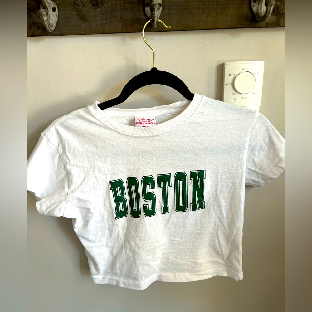 GRAPHIC TEE!